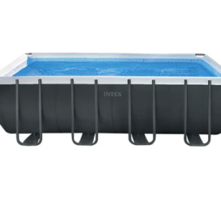Piscina Estructural INTEX Ultra XTR Frame 5.49m x 2.74m x 1.32m, 17.203L, con Bomba de Arena, Escalera, Cobertor y Tapiz